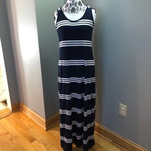 EUC- GAP Maxi Dress